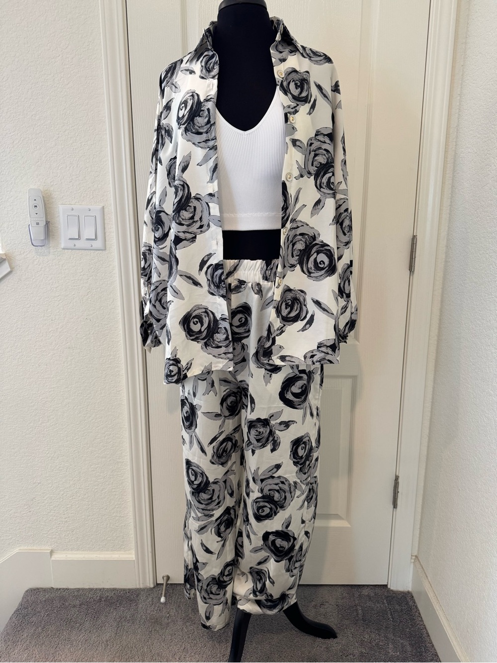 Black & White Floral 3 pc Pants Set